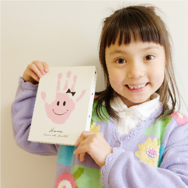 子供の成長記念に制作した手形アート・足形アートのキャンバスアートパネル